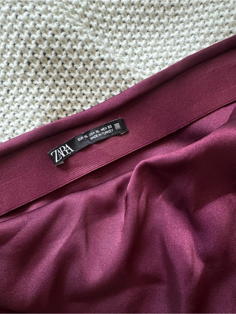 Zara Burgundy Satin Effect Long Skirt (XL) - Picture 4 of 4